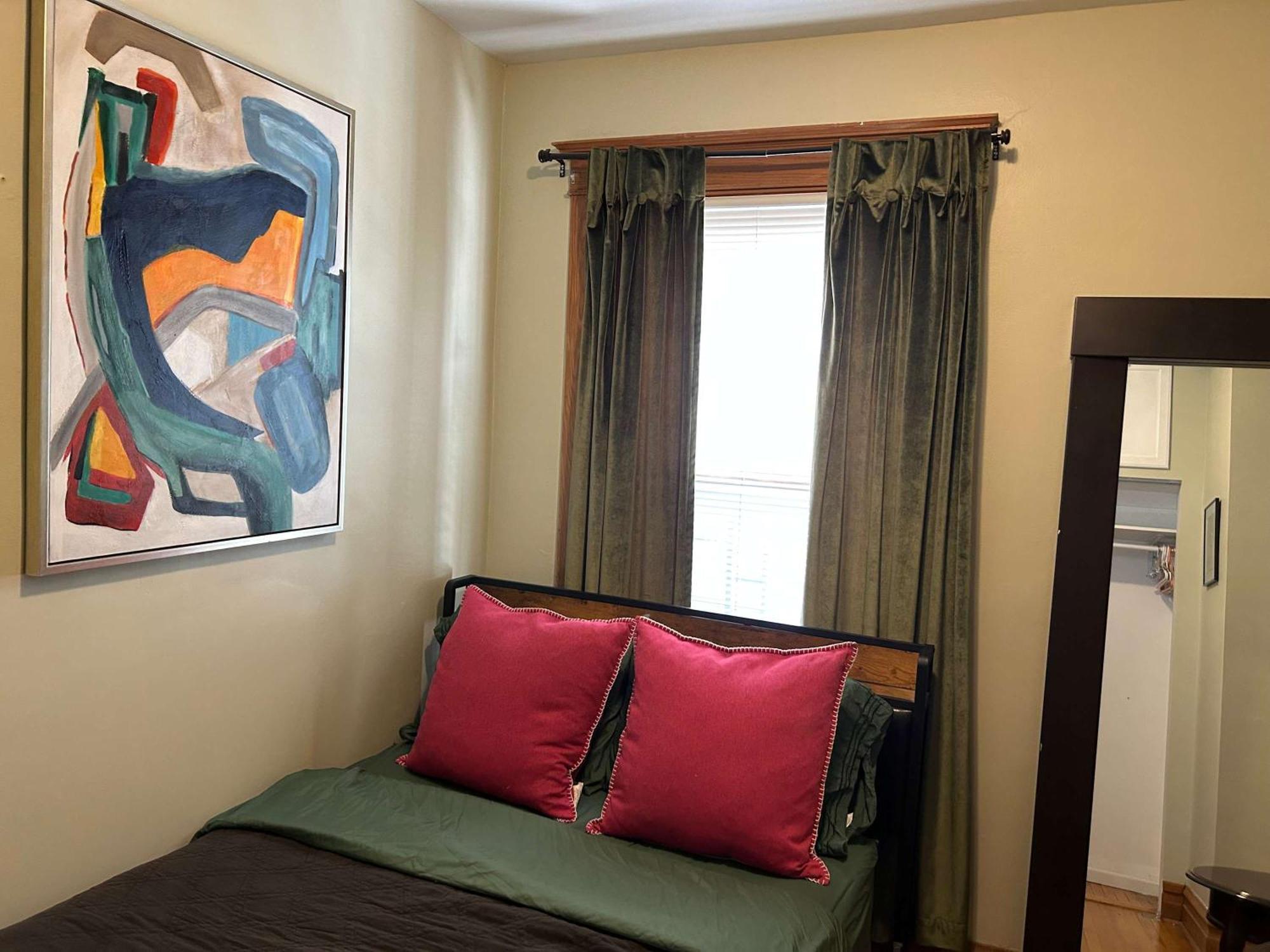 Green Room In Dorothys Bnb Chicago Luaran gambar